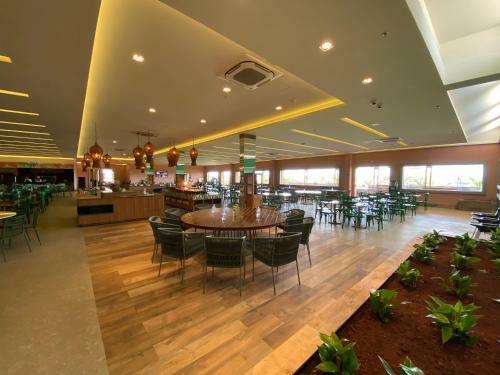 Hot Beach Suites