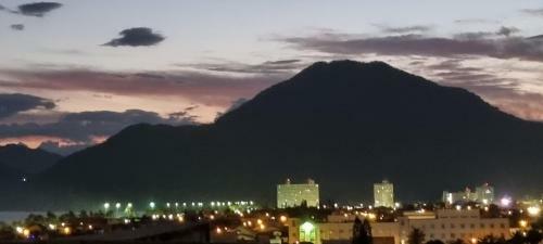 Apartamento Peru�be Arpoador