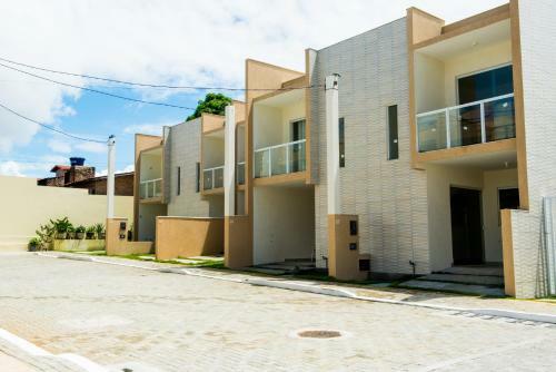 Confort�vel Casa A 500m Da Praia - Shoreline 3