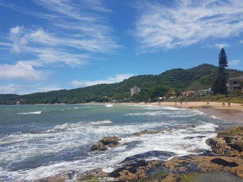 Curta Praia De Arma��o - Casa Girassol