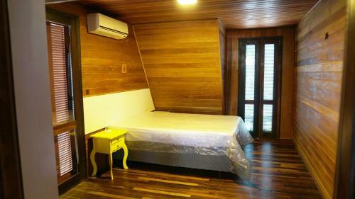 Casa Com Piscina Pr�xima Ao Beto Carrero