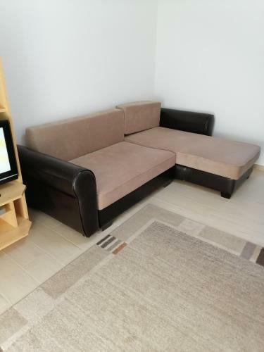 L�dy Apartman
