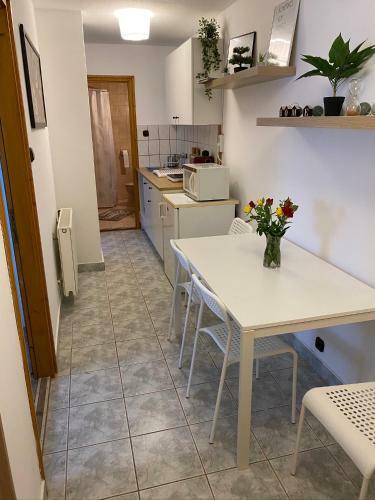 Bab�rsom Apartman