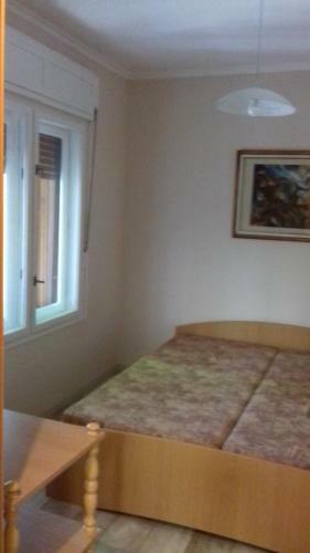 Fl�ra Apartman