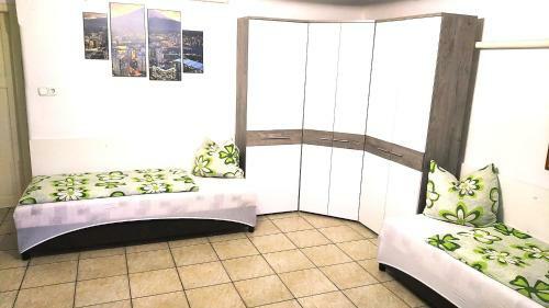 Hostel Maros