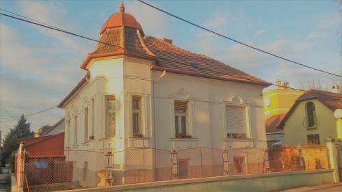 Hostel Maros