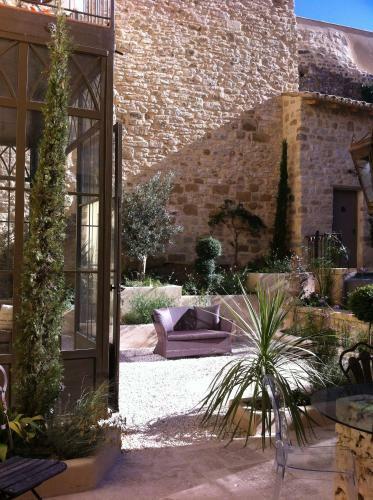 Hostal Les Remparts