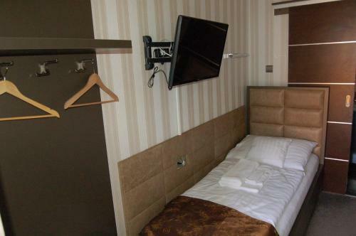 Bed & Breakfast Control Motel