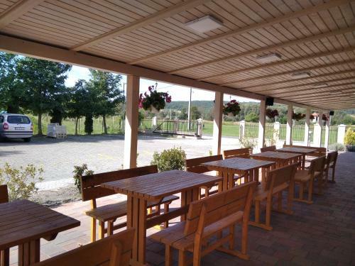 Bed & Breakfast Road House Holiday Resort