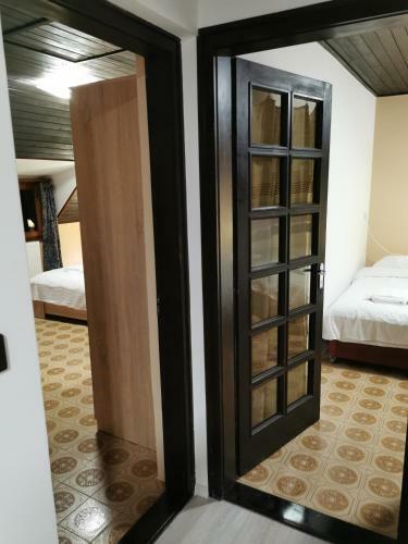 Hostal Ambient Deluxe Apartman