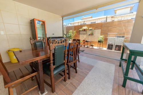 Casa Grande Com Piscina