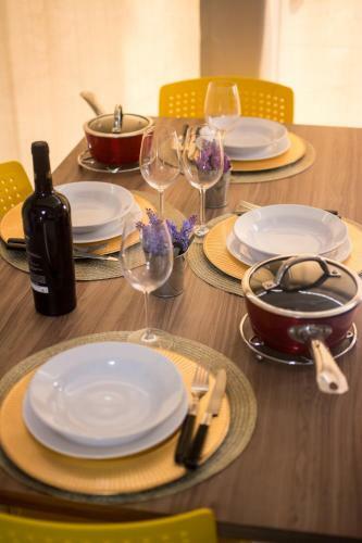 Apartamento Apto. Sara Com 2 Quartos Ate 5 Pessoa,no Ubaia Residence