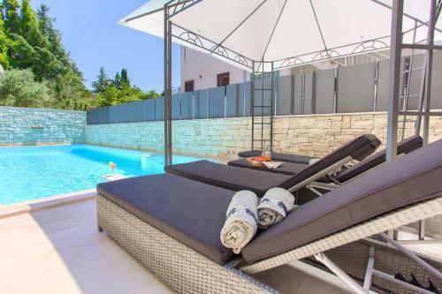 Luxury Vall Apartment