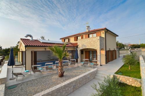 Villa Muskatel