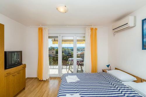 Apartments Antun