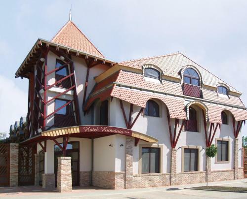 Hotel Kum�nia