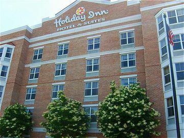 Holiday Inn Hotel & Suites La Crosse