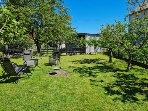 Gy�ngyvir�g Apartman Lenti