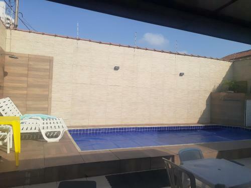 Casa Com Piscina Com Piscina E Churrasqueira Em Praia Grande