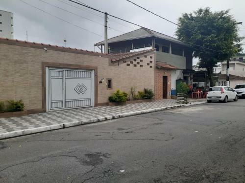 Casa Com Piscina Com Piscina E Churrasqueira Em Praia Grande