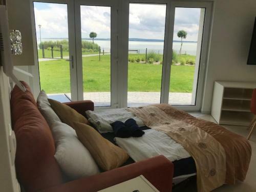 Balatonparti Vir�g Apartman