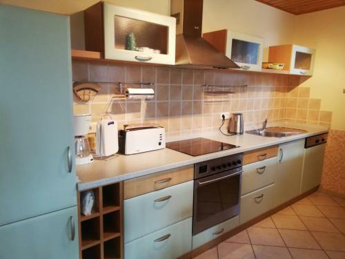 Lena Apartman