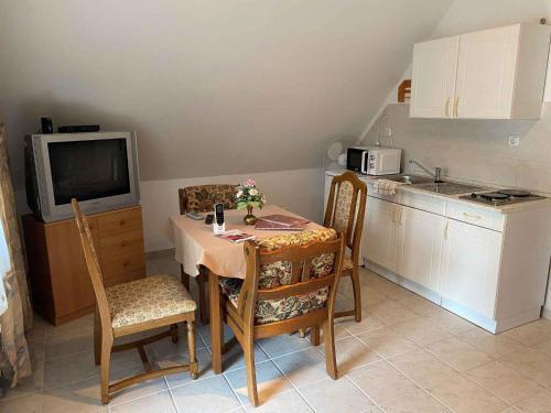 Apartments In Heviz/balaton 39945
