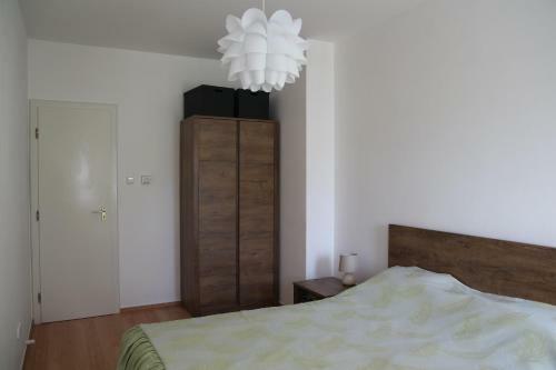 Apartment With Swing