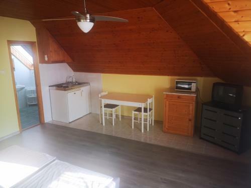 Z�ld S�lyom Apartman