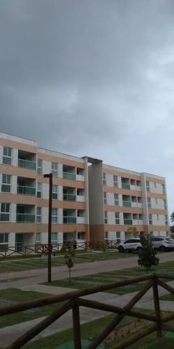 Apartamento Muro Alto Condom�nio Clube