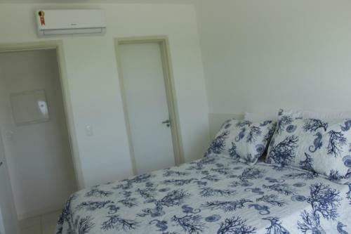 Apartamento Muro Alto Condom�nio Clube