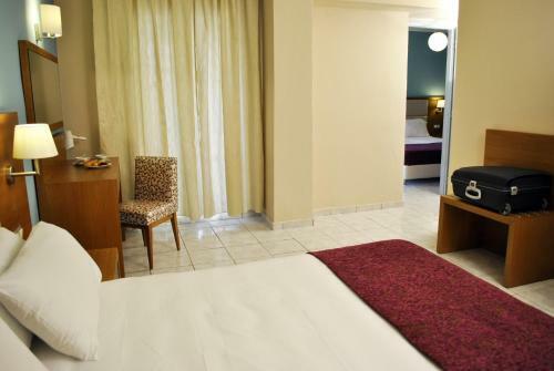 Aparthotel Hotel Plessas Palace