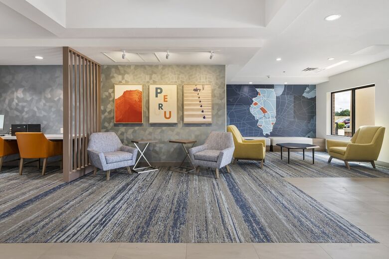 Hotel Holiday Inn Express Peru-lasalle Area