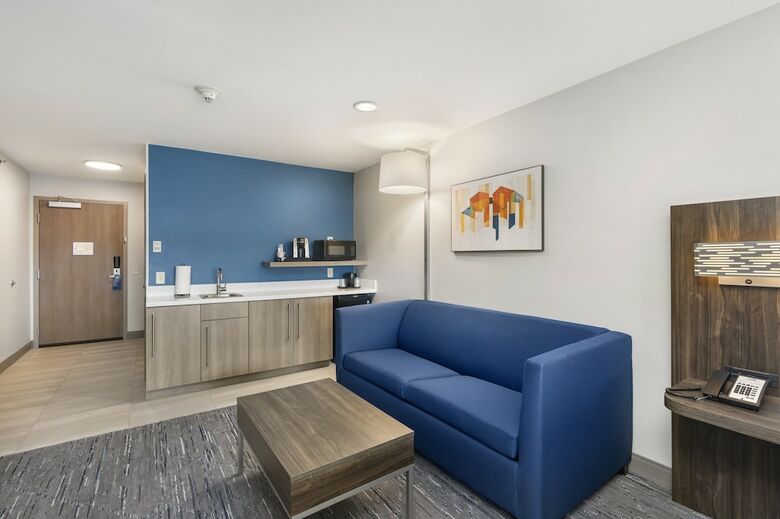 Hotel Holiday Inn Express Peru-lasalle Area