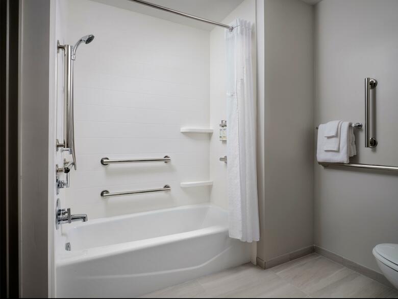 Hotel Holiday Inn Express Peru-lasalle Area