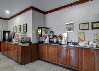 Hotel Quality Inn Peru