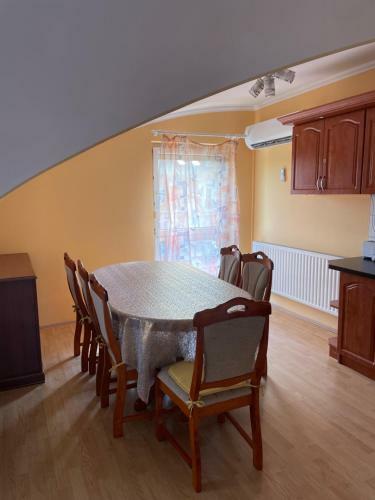 Julius Apartman