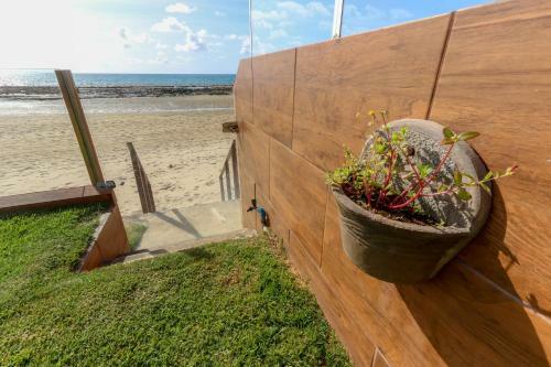 Casa A Beira Mar Com 4 Suites E Muito Conforto