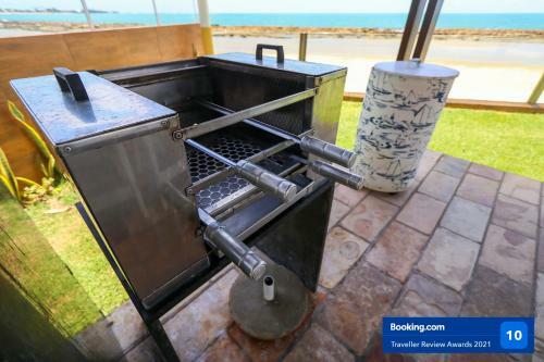 Casa A Beira Mar Com 4 Suites E Muito Conforto