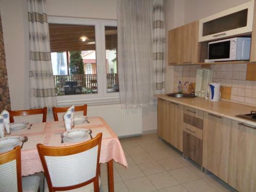 Irisz Apartman Hajd�szoboszl�