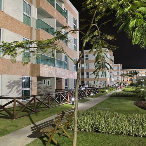 Apartamento Muro Alto Condom�nio Clube
