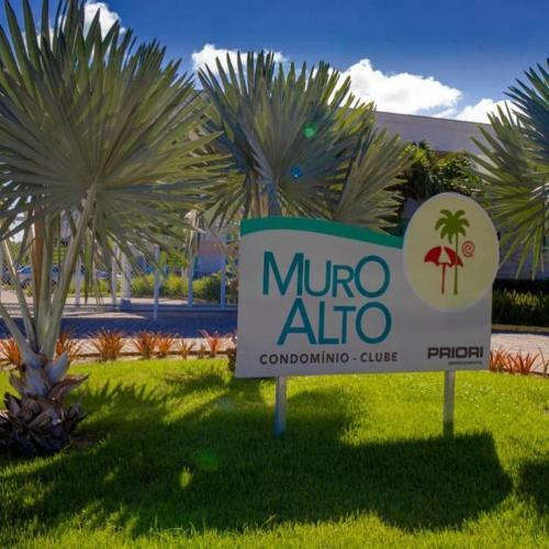 Apartamento Muro Alto Condom�nio Clube
