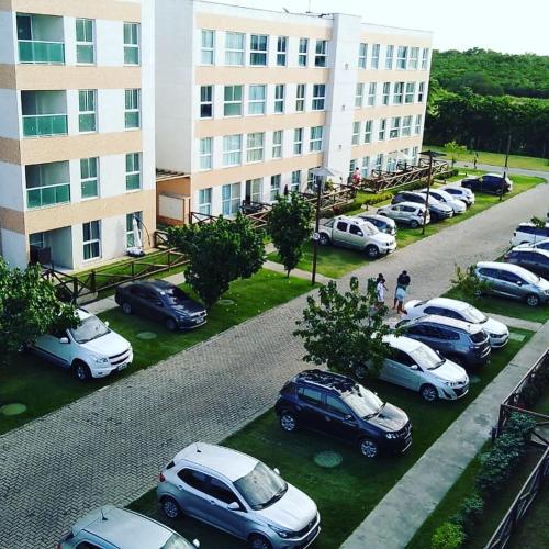 Apartamento Muro Alto Condom�nio Clube