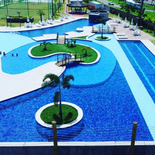 Apartamento Muro Alto Condom�nio Clube