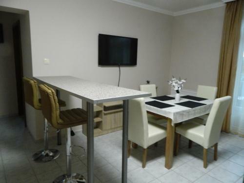 Sezlon Apartman