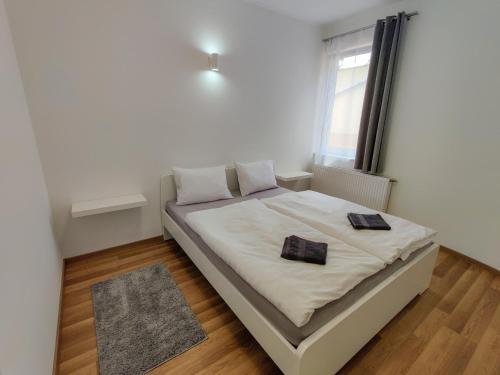 East Side Corner - Apartment 2