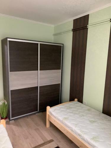 E�tv�s Vend�gh�z