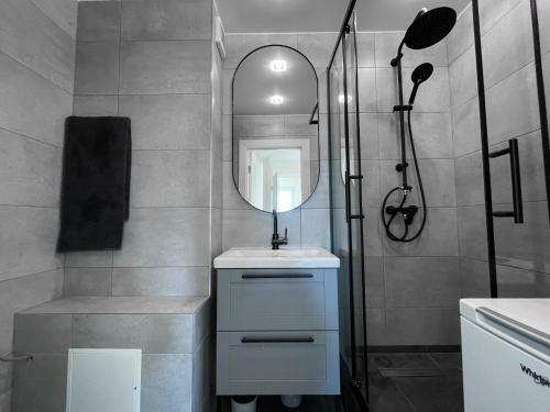 Bright Apartment In Ukmerge