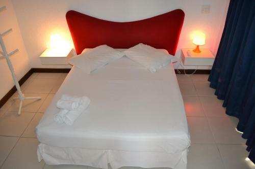 Roxy Apartments