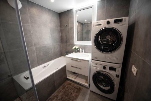 E.d. Luxury Apartaments